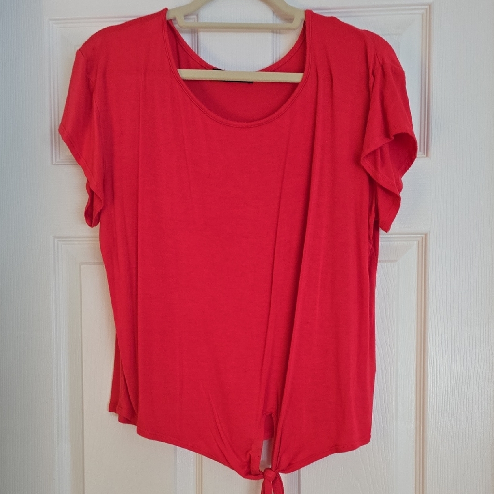 Kim & Cami Coral Cap Sleeve Tie Front Blouse
